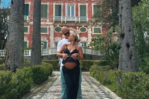 Leo Ostigard a asistat la naștere prin apel video, direct de la Mondial // foto: Instagram
