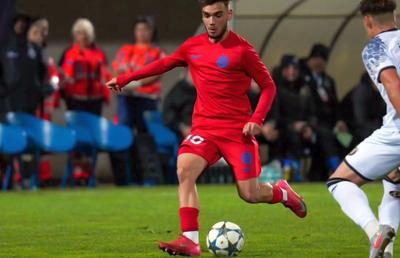 Jucătorul care a avut un debut de coșmar la FCSB a semnat cu echipa retrogradată în Liga 2
