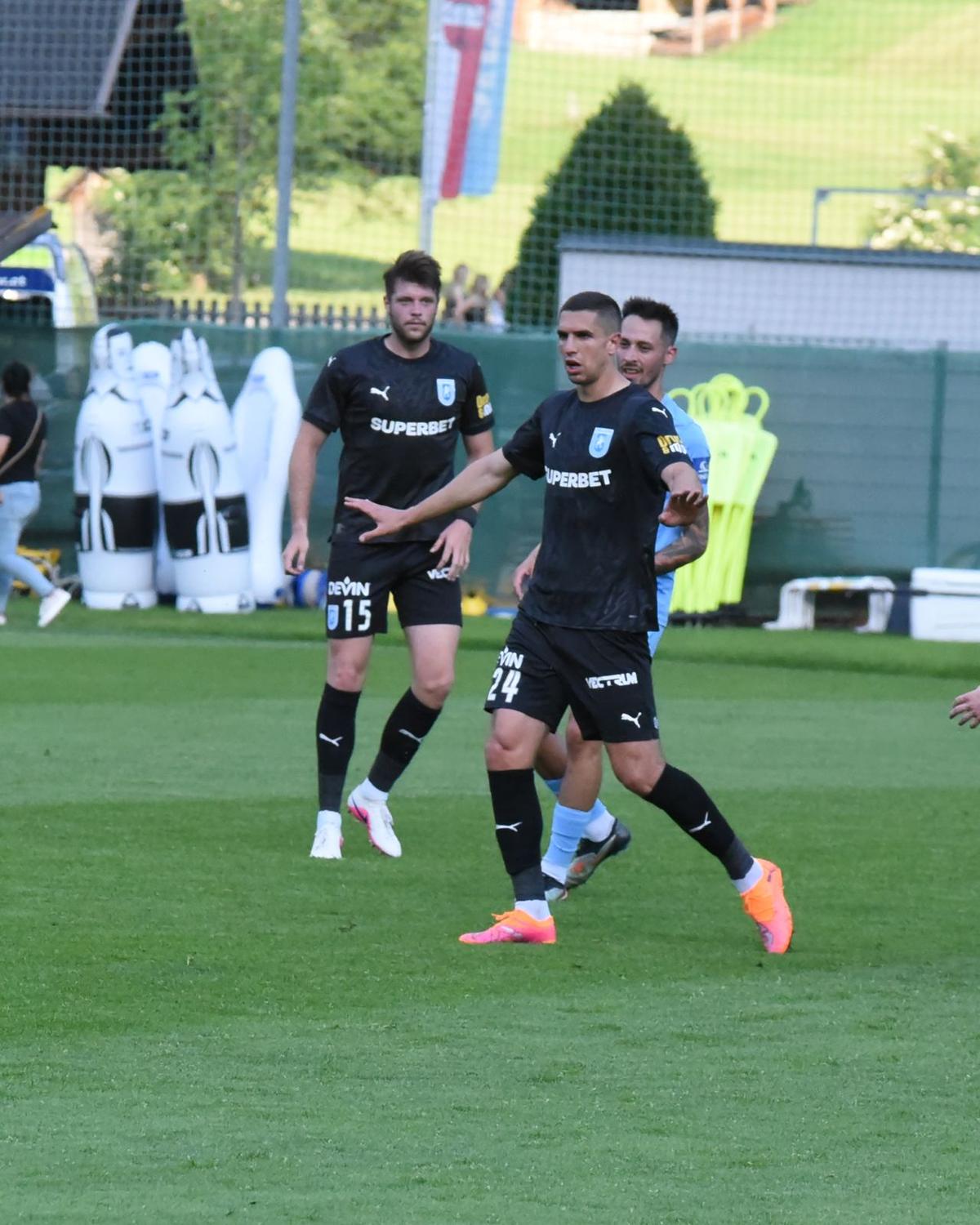 Universitatea Craiova - FC Stubai
