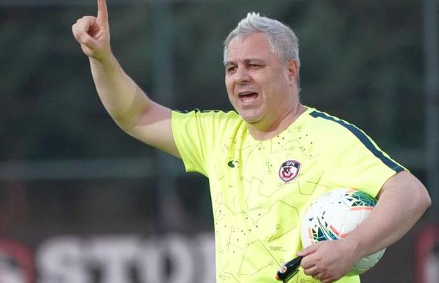 Marius Șumudică, așteptat pe banca uneia dintre cele mai importante echipe din Turcia! Suporterii, fascinați de antrenorul român