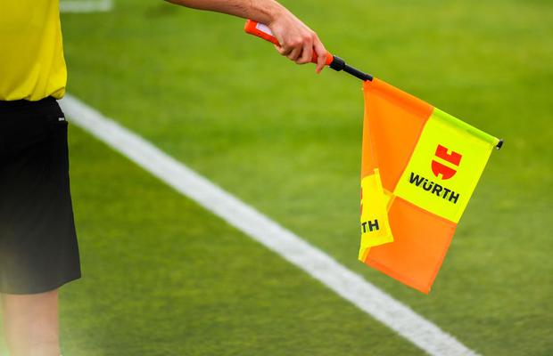 Emoții înainte de Rapid - FC Argeș » Unul dintre arbitri a fost depistat cu febră 40°C