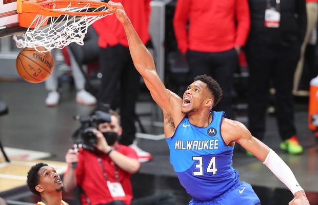 Milwaukee Bucks, campionii NBA după o jumătate de secol » Grecul Antetokounmpo, noul rege al baschetului!