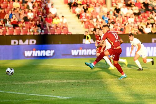 CFR Cluj a învins-o la scor de neprezentare pe campioana din Andorra / Sursă foto: Imago Images