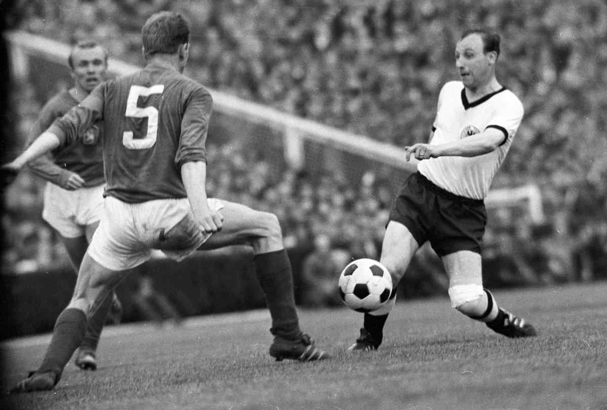 S-a stins marele Uwe Seeler, unul dintre cei mai faimoși atacanți din istoria fotbalului german