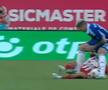 FOTO Matheus Mascarenhas, fault dur la Jonathan Rodriguez în Sepsi - FCU Craiova