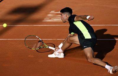 Carlos Alcaraz s-a întors pe teren, la doar cinci zile după finala de la Wimbledon » Încă o revenire marcă-înregistrată a spaniolului