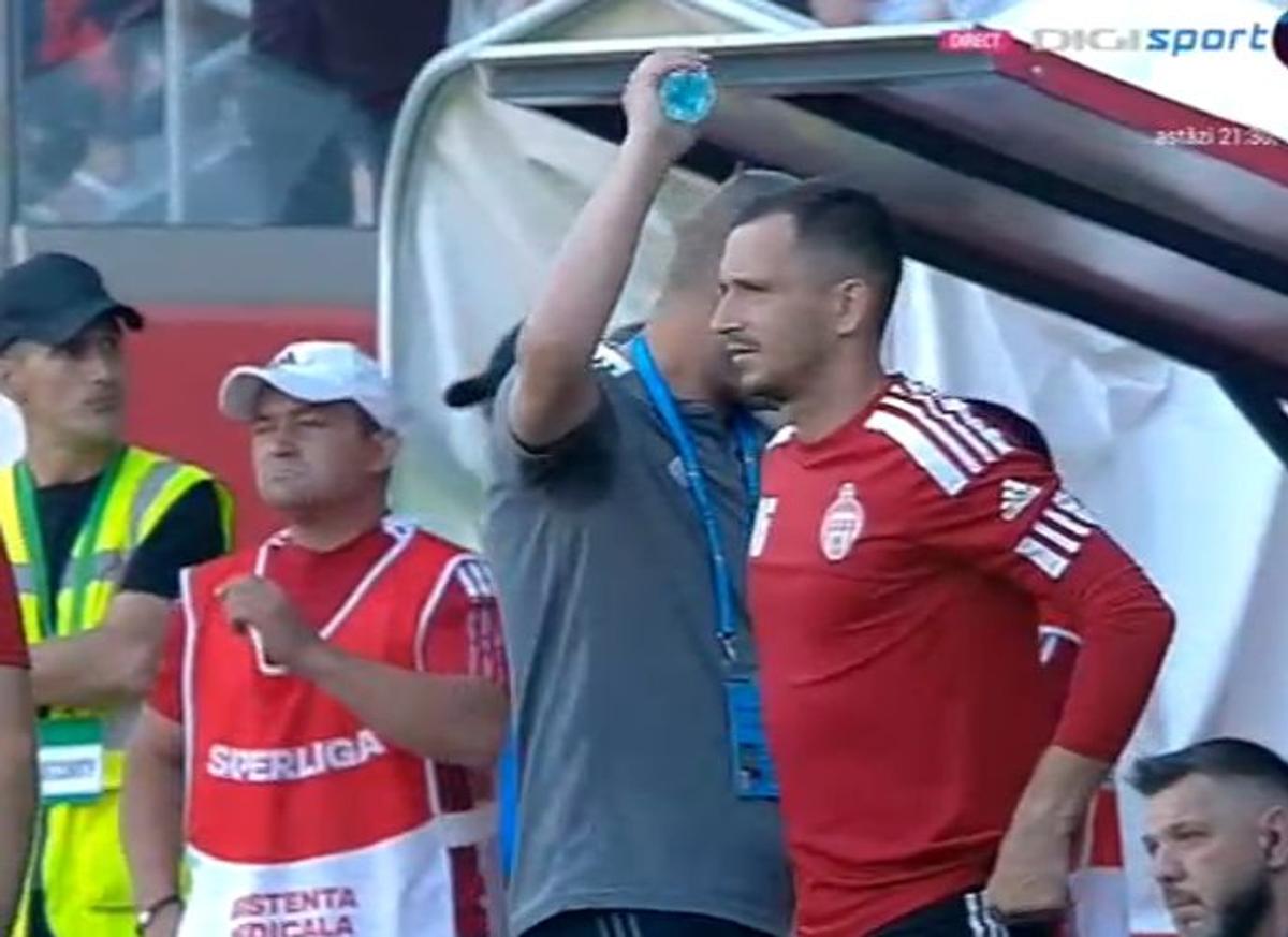 FOTO Matheus Mascarenhas, fault dur la Jonathan Rodriguez în Sepsi - FCU Craiova