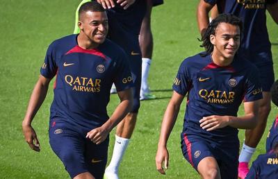„Cazul Mbappe” ar putea ajunge la tribunal! »  PSG încearcă toate variantele pentru a-l forța să semneze un nou acord