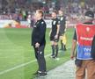 Neil Lennon în timpul meciului Rapid - CFR Cluj. FOTO: Ionuț Iordache (GSP)