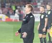 Neil Lennon în timpul meciului Rapid - CFR Cluj. FOTO: Ionuț Iordache (GSP)