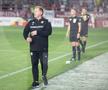 Neil Lennon în timpul meciului Rapid - CFR Cluj. FOTO: Ionuț Iordache (GSP)