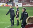 Neil Lennon în timpul meciului Rapid - CFR Cluj. FOTO: Ionuț Iordache (GSP)