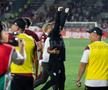 Neil Lennon în timpul meciului Rapid - CFR Cluj. FOTO: Ionuț Iordache (GSP)