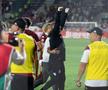Neil Lennon în timpul meciului Rapid - CFR Cluj. FOTO: Ionuț Iordache (GSP)