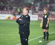 Neil Lennon în timpul meciului Rapid - CFR Cluj. FOTO: Ionuț Iordache (GSP)