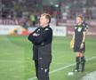 Neil Lennon în timpul meciului Rapid - CFR Cluj. FOTO: Ionuț Iordache (GSP)