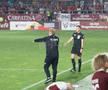Neil Lennon în timpul meciului Rapid - CFR Cluj. FOTO: Ionuț Iordache (GSP)