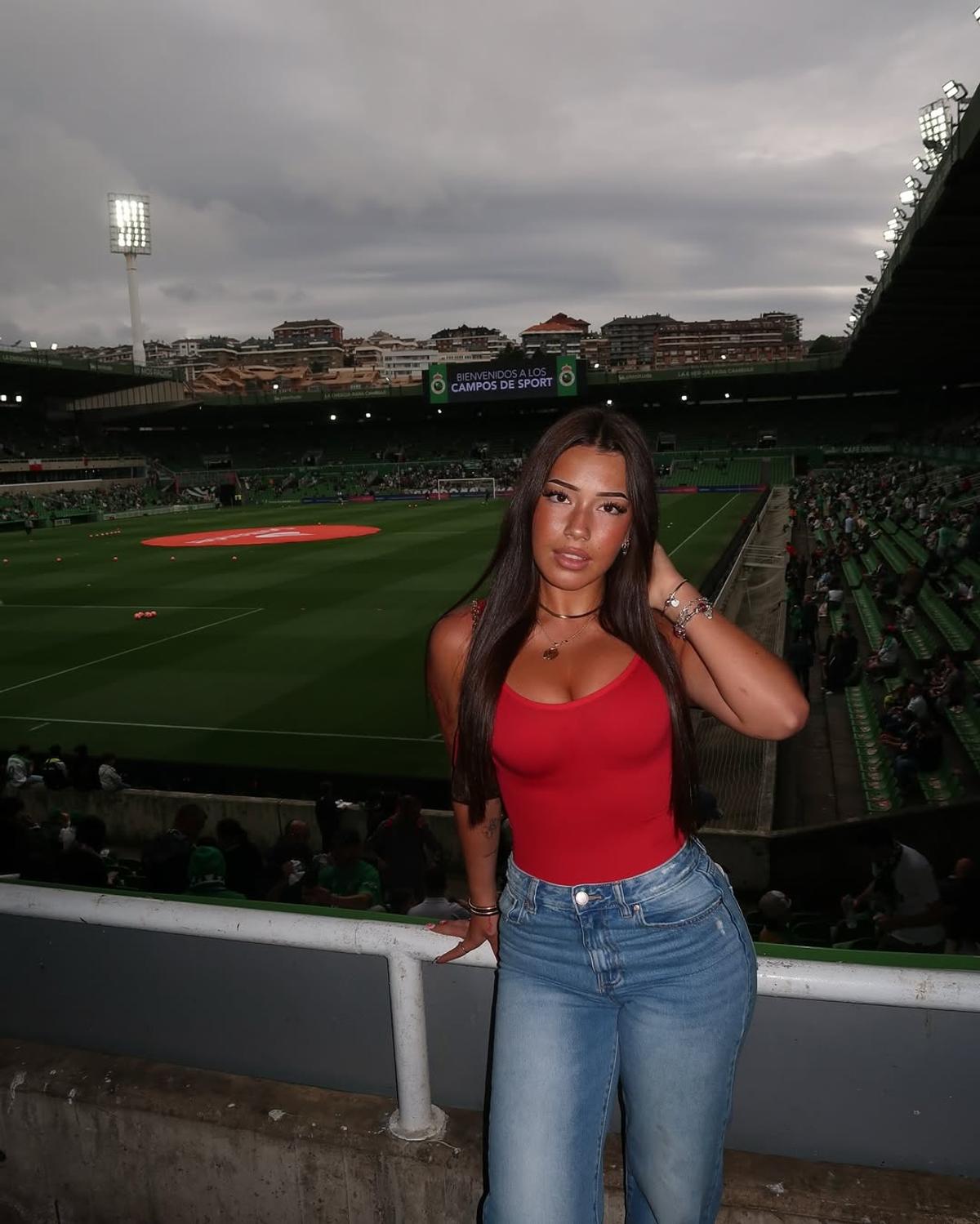 Cum a ajuns popular peste noapte echipamentul lui Racing Santander: Chiara are meritul ei