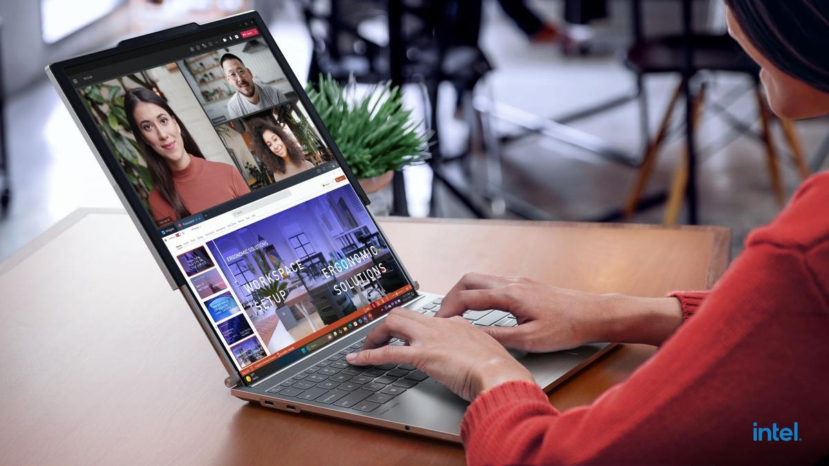 Lenovo lansează pe piața din România noi dispozitive AI: ThinkPad X1 Carbon Gen 13 Aura Edition și ThinkBook Plus Gen 6, primul PC AI cu ecran rulabil din lume