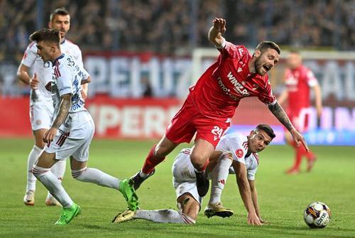 Darko Velkovski schimbă echipa