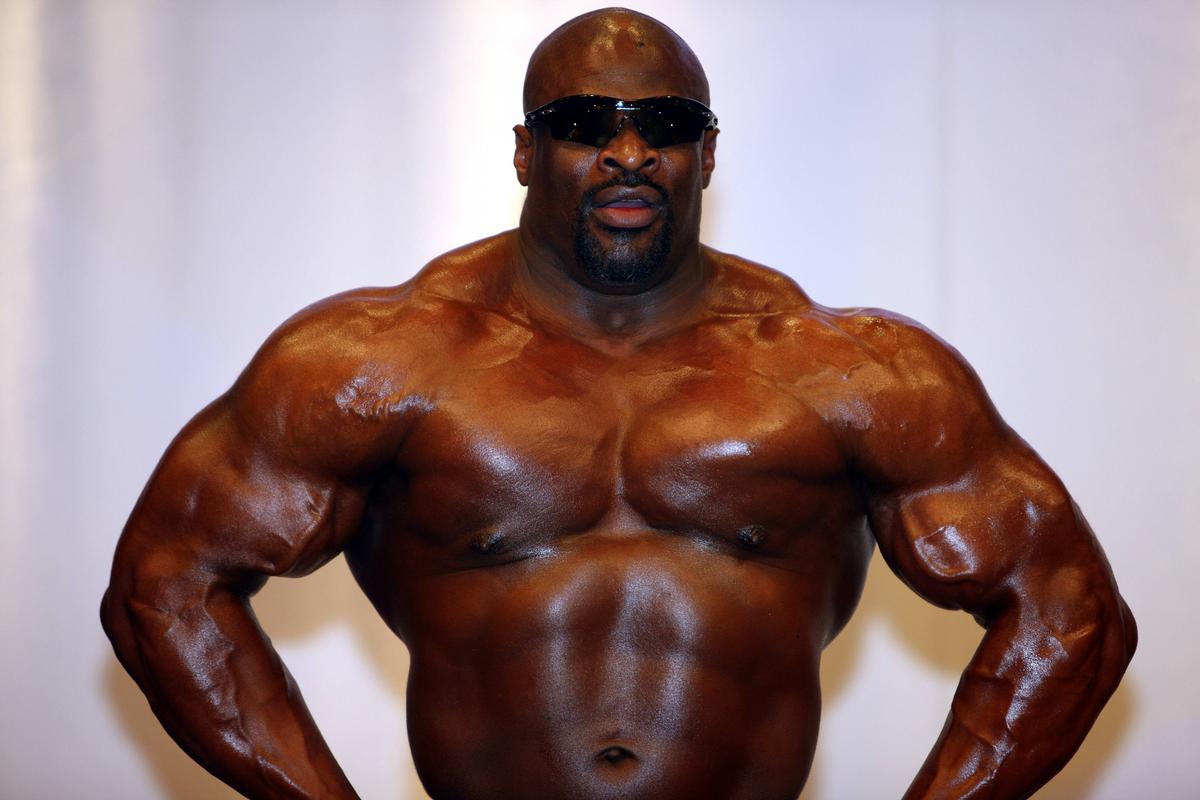 Imagini cutremurătoare cu legendarul Ronnie Coleman » Abia mai mergea după 13 operații, acum a fost supus unei noi încercări: „Aproape m-a omorât”