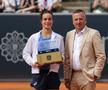 A câștigat primul turneu WTA din carieră și a primit un „pachet-surpriză” în locul trofeului