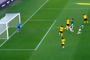Gol 100% românesc în Conference League! Centrare perfectă, finalizare rafinată
