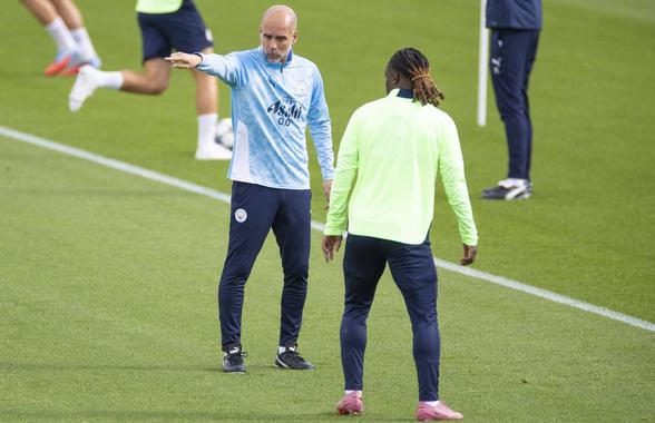 Incredibil! Șeicii lui City fac bani cu obiectele lui Pep Guardiola, spre stupefacția fanilor: „Eu aș fi luat canapeaua”