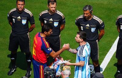 Spaniolii le acordă revanșa argentinienilor: „Să fie un fel de omagiu pentru Leo Messi!”