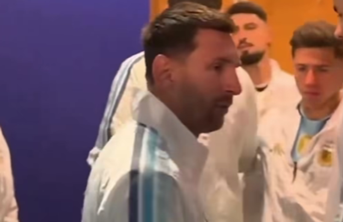 Jucătorii Argentinei, pe tunel, înaintea finalei de Campionat Mondial cu Spania