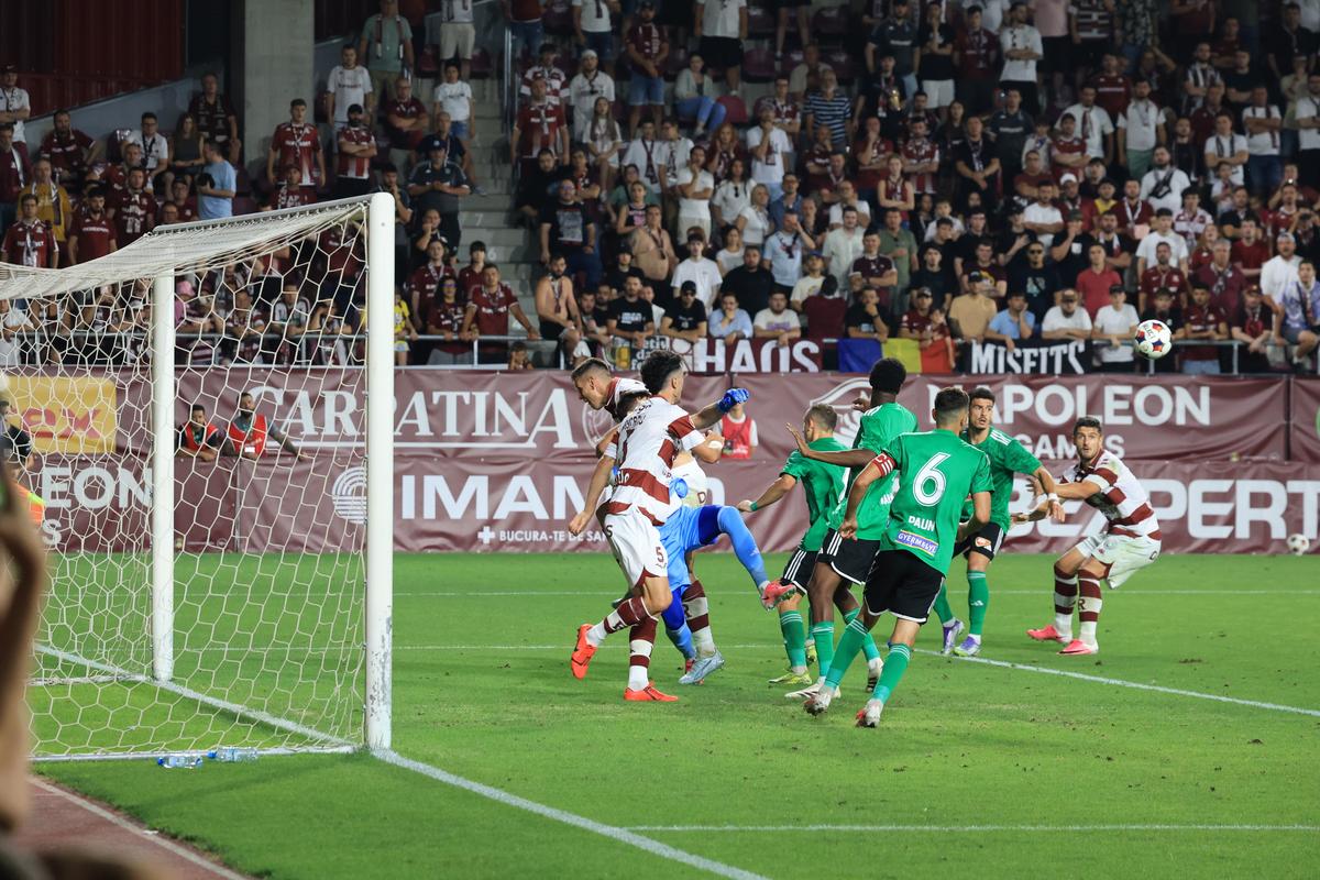 Abia a debutat și deja s-a îndrăgostit de Rapid: „Îl am în inimă!”