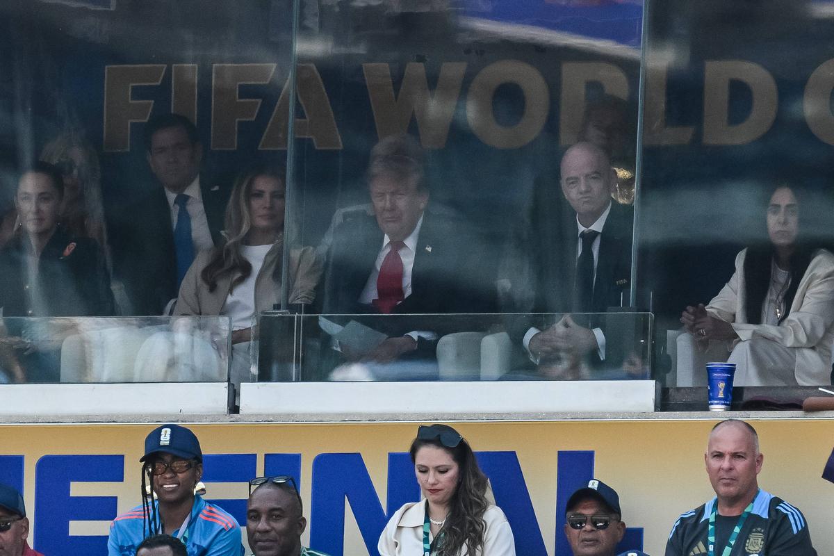 Imaginea pe care ai ratat-o la finala Mondialului » Fostul patron din Superligă, alături de Donald Trump și Gianni Infantino în lojă
