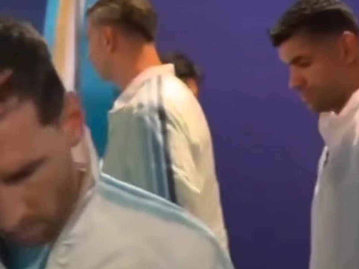 Jucătorii Argentinei, pe tunel, înaintea finalei de Campionat Mondial cu Spania