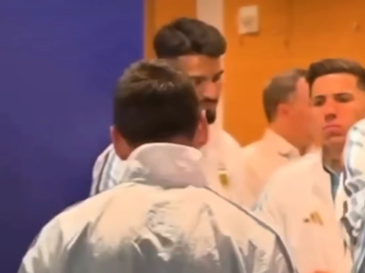Jucătorii Argentinei, pe tunel, înaintea finalei de Campionat Mondial cu Spania