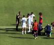 Messi îi face semn arbitrului să se uite spre Tagliafico, care se zvârcolea pe gazon