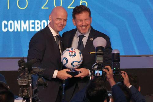 Gianni Infantino și Alejandro Dominguez // foto: Imago Images