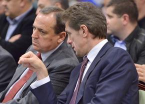 Farul, reacție aiuritoare în cazul directorului general Cristian Bivolaru, dovedit informator al Securității + Mircea Sandu: „Verificați câți «bingănitori» sunt azi în FRF!”