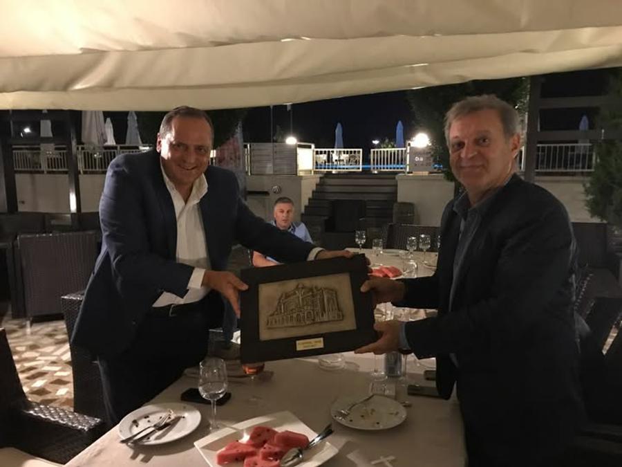 Cristian Bivolaru, informatorul Securității sub pseudonimul „George”: „Mă angajez să colaborez” + Directorul general al Farului: „Regret, dar am fost șantajat”