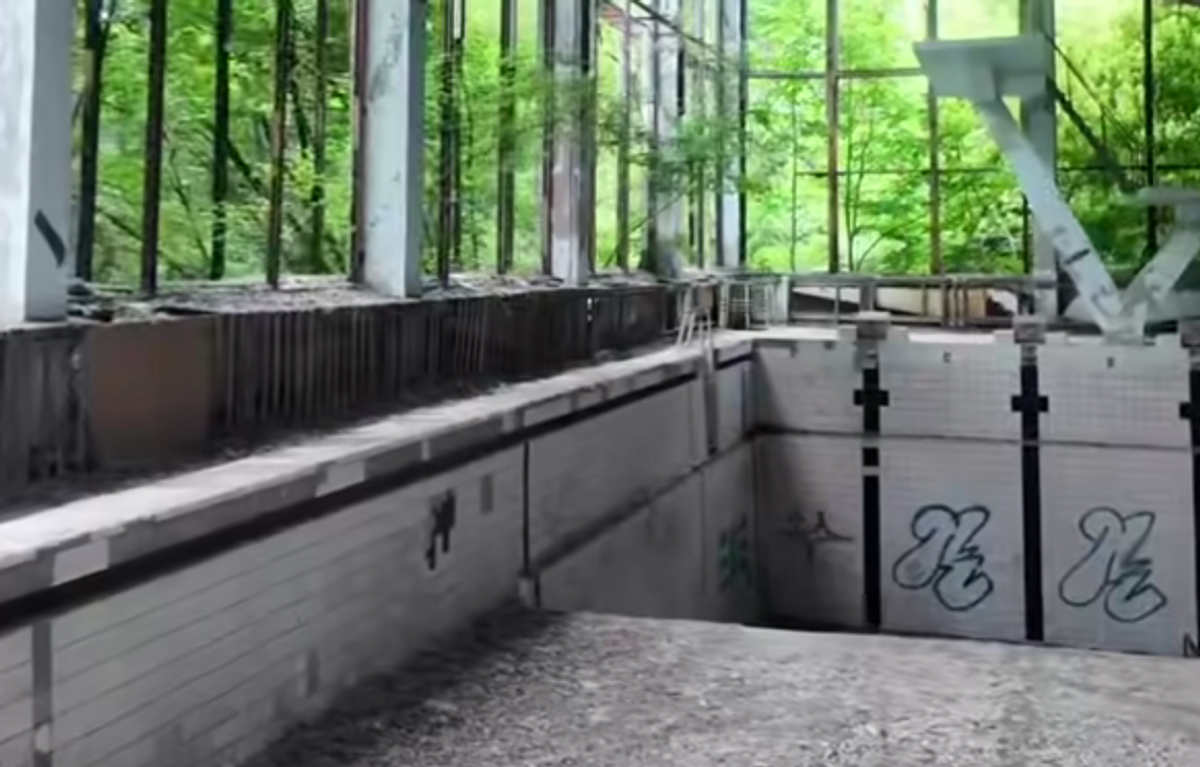 În iulie 2026, un vlogger a petrecut o zi la Cernobîl » Șocat de bazinul de înot al „orașului fantomă”