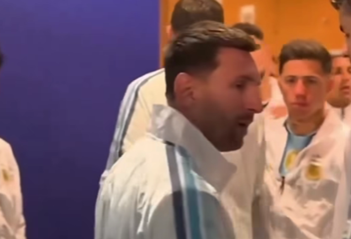 Jucătorii Argentinei, pe tunel, înaintea finalei de Campionat Mondial cu Spania