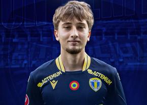 Turcul cu doar două meciuri la profesioniști a semnat în Superliga