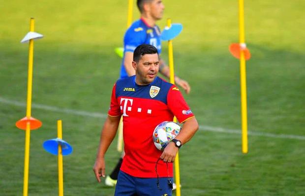 Cosmin Contra îi ia apărarea lui Răzvan Marin: „Ajax a făcut un meci slab, nu doar el” + Ce spune despre Ianis Hagi și George Pușcaș