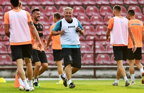 Dan Petrescu a oferit două vești bune înaintea meciului cu Dinamo Zagreb, din turul 2 al LigiI Campionilor