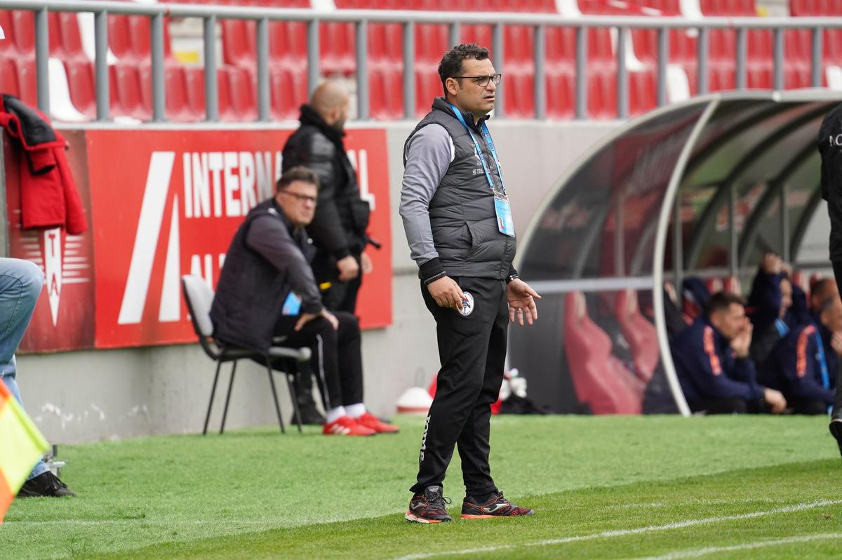 Mihai Teja, după CSU Craiova - Gaz Metan: „Nu ar trebui să existe așa ceva pe un teren de fotbal. Îmi cer eu scuze”