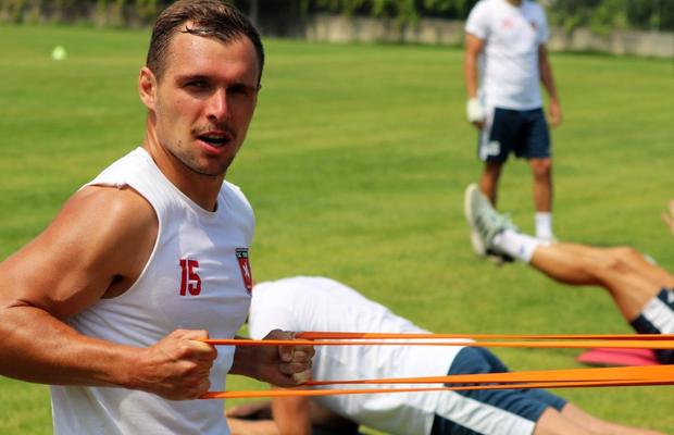 „Călăreții roșii” surprind Liga 2! » Ineditul lider are maximum de puncte, dar nu poate promova