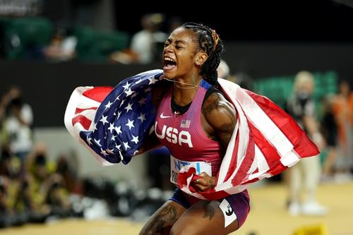 Sha'Carri Richardson bucurându-se FOTO Guliver/Getty Images