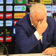 Șumudică, în lacrimi la conferința de prezentare la Rapid/ foto: Ionuț Iordache (GSP)