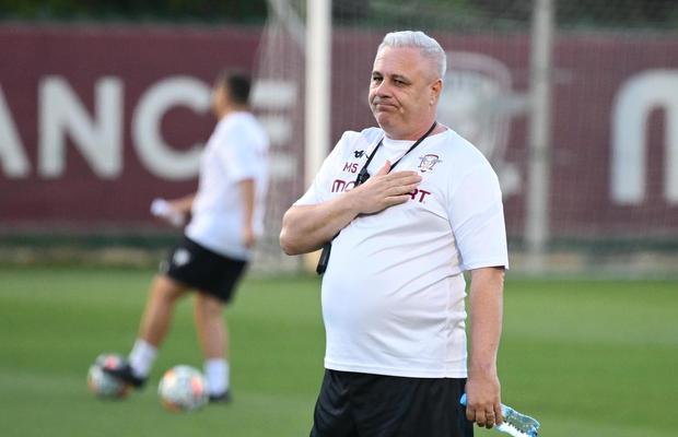 Nebunie la primul antrenament al lui Șumudică la Rapid! Sute de suporteri l-au întâmpinat » Primele imagini