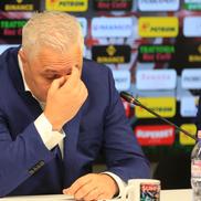 Șumudică, în lacrimi la conferința de prezentare la Rapid/ foto: Ionuț Iordache (GSP)