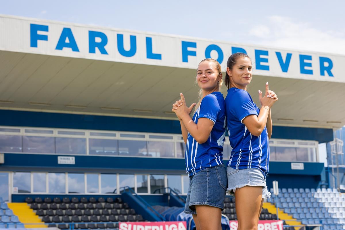 Ședință foto specială: Miss World, Miss Europe și Next Top Model România au coborât de pe podium pe gazonul Farului